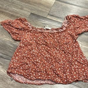 Float top that’s very comfortable size medium